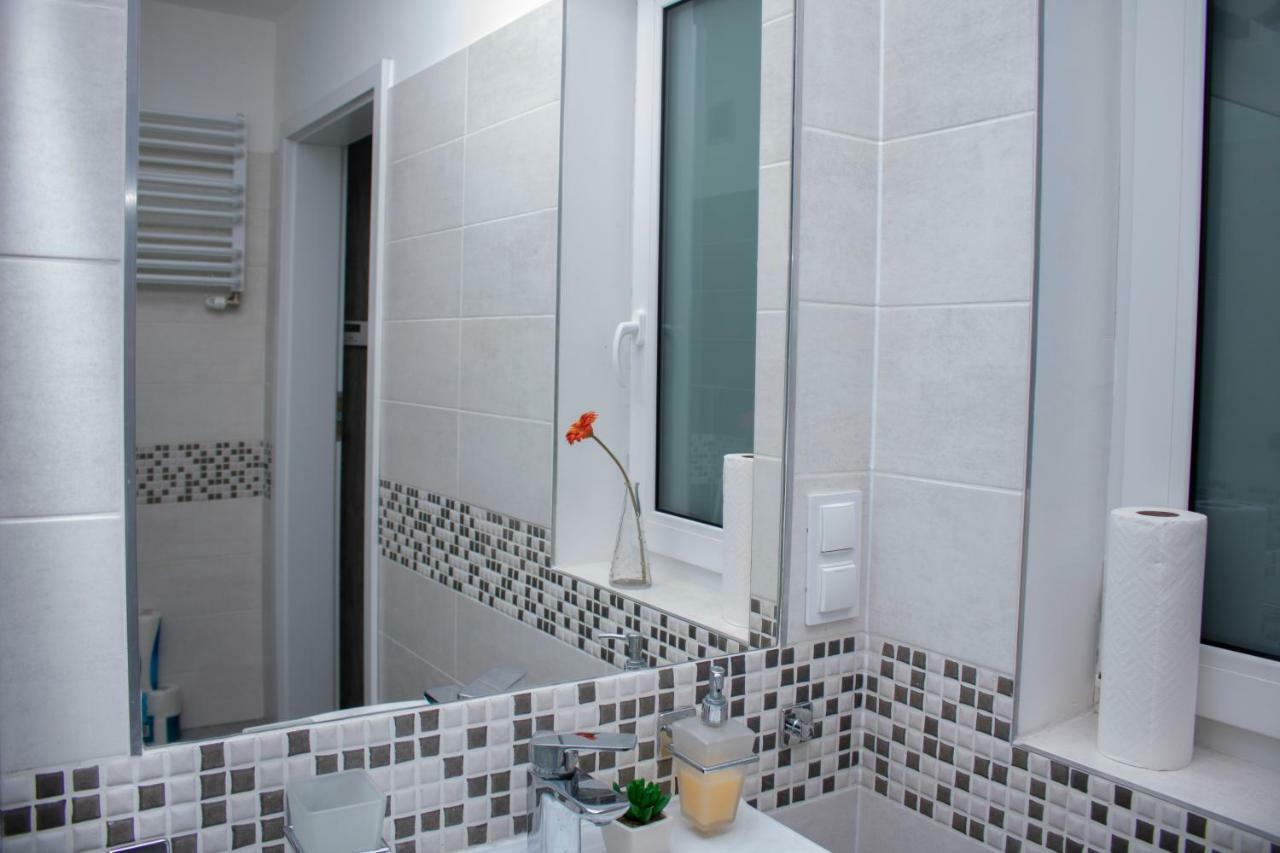 Apartament Z Ogrodkiem Тшенсач Экстерьер фото